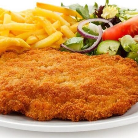 Snițel de pui+cartofi praj. ,salata/350gr